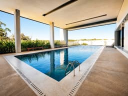 Solário & Deck da Piscina