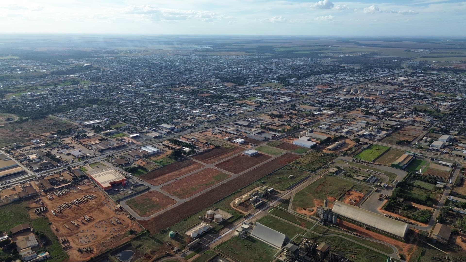 Vista aérea do loteamento empresarial Claudino Francio em Sorriso-MT